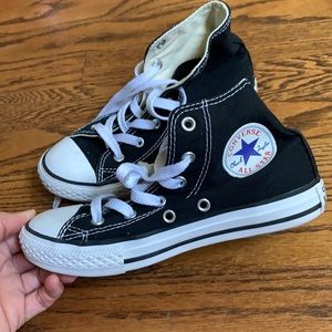 Black converse